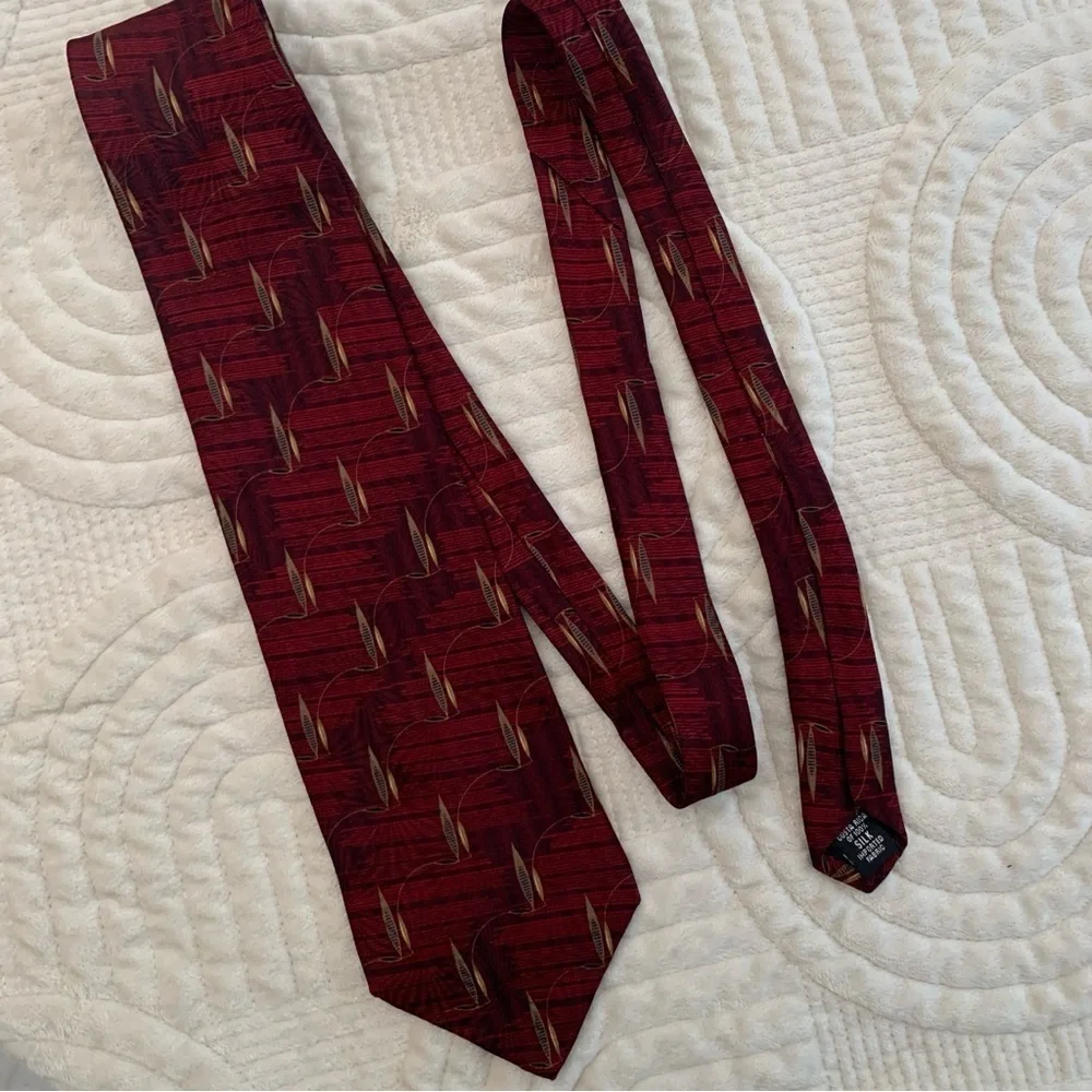 Bill Blass Black Label Red Silk Tie